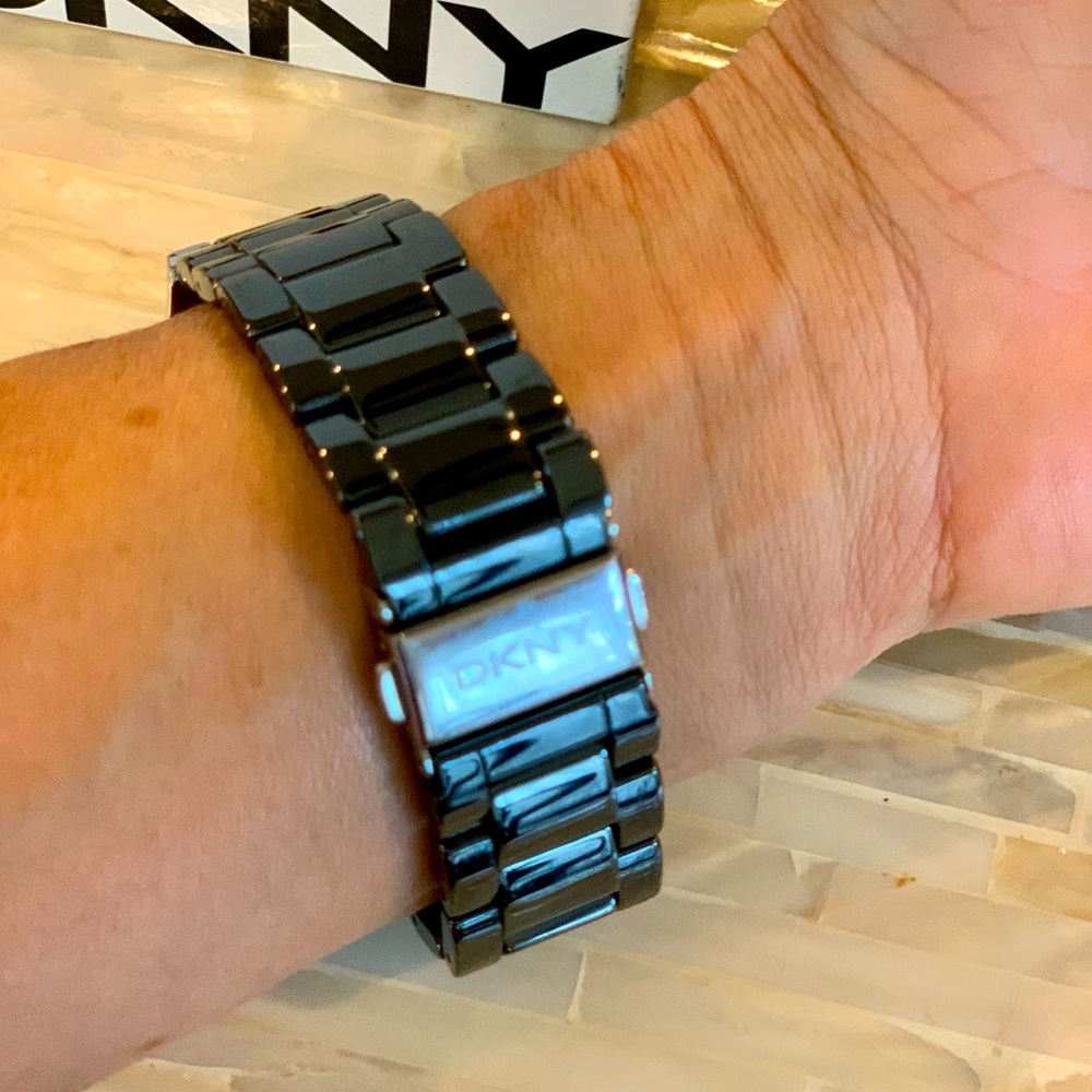 Dkny Ceramic Watch - image 7